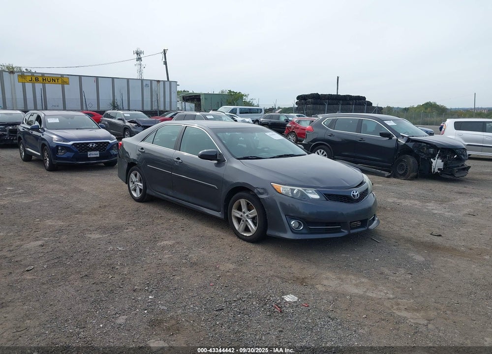 2012 TOYOTA CAMRY SE VIN: 4T1BF1FK4CU072463