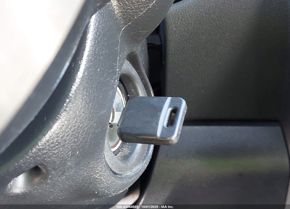 2013 NISSAN ROGUE VIN: JN8AS5MV2DW142939