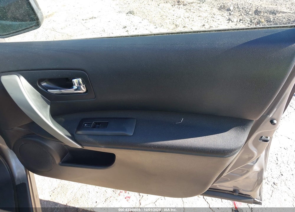 2013 NISSAN ROGUE VIN: JN8AS5MV2DW142939