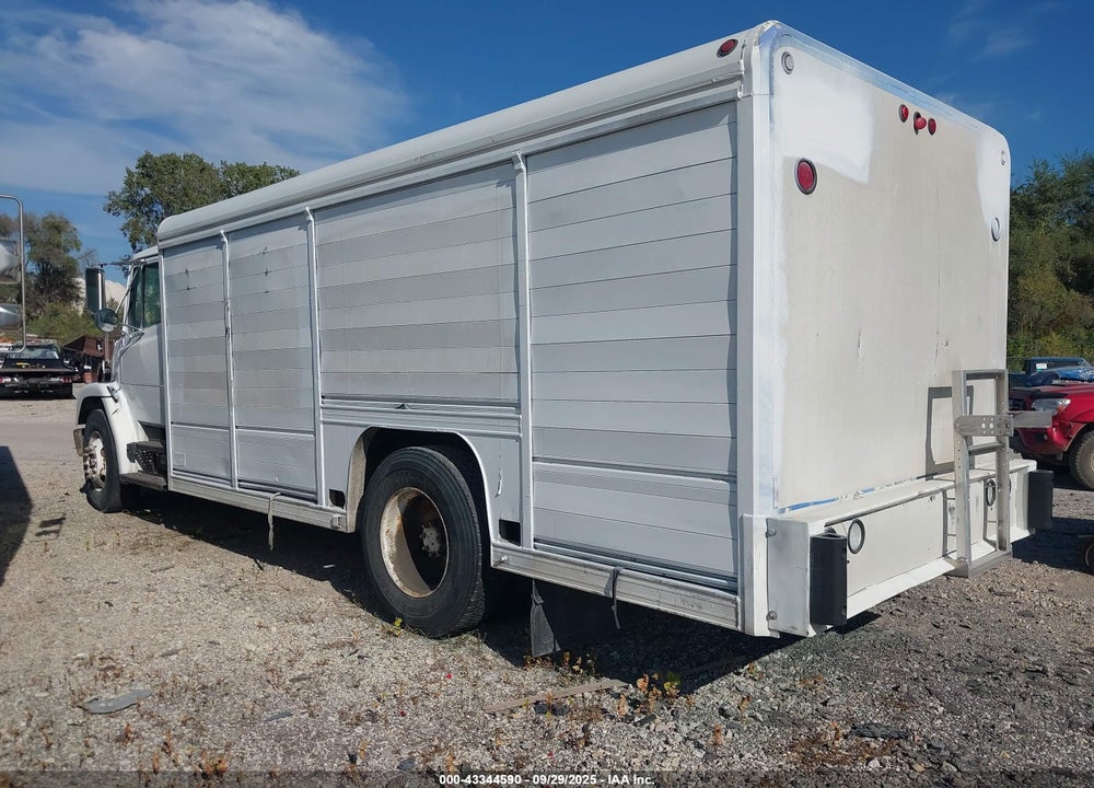 2003 FREIGHTLINER MEDIUM CONVENTIONAL FL70 VIN: 1FVABSAK83HK81744