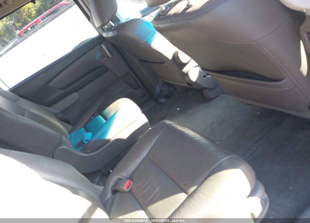 2011 HONDA ODYSSEY EX-L VIN: 5FNRL5H66BB088190