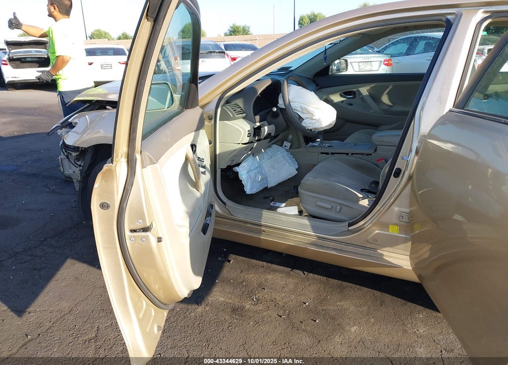2011 TOYOTA CAMRY LE VIN: 4T1BF3EK7BU139777