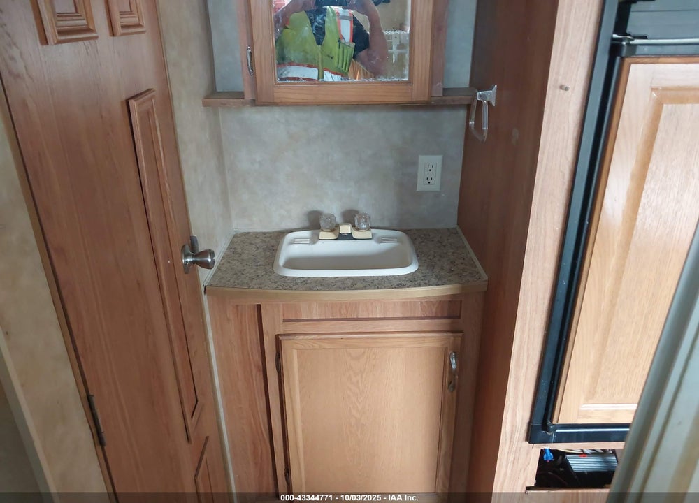 2008 JAYCO 24RKS VIN: 1UJBJ02N287EF0099