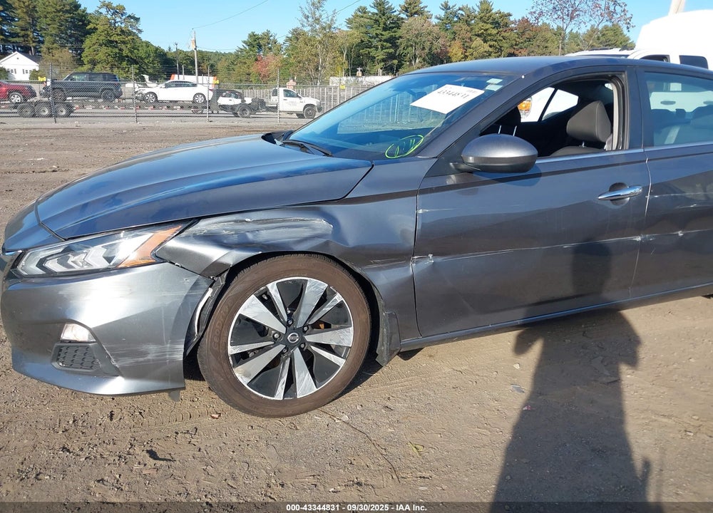 2022 NISSAN ALTIMA SV FWD VIN: 1N4BL4DV6NN348351