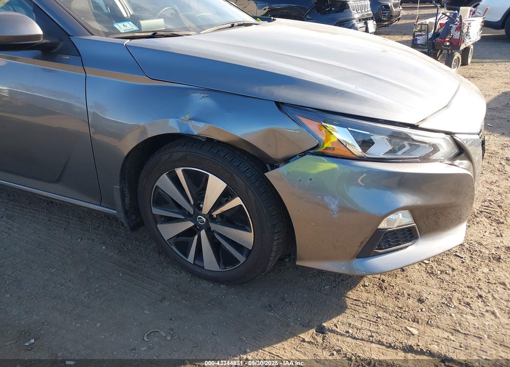 2022 NISSAN ALTIMA SV FWD VIN: 1N4BL4DV6NN348351