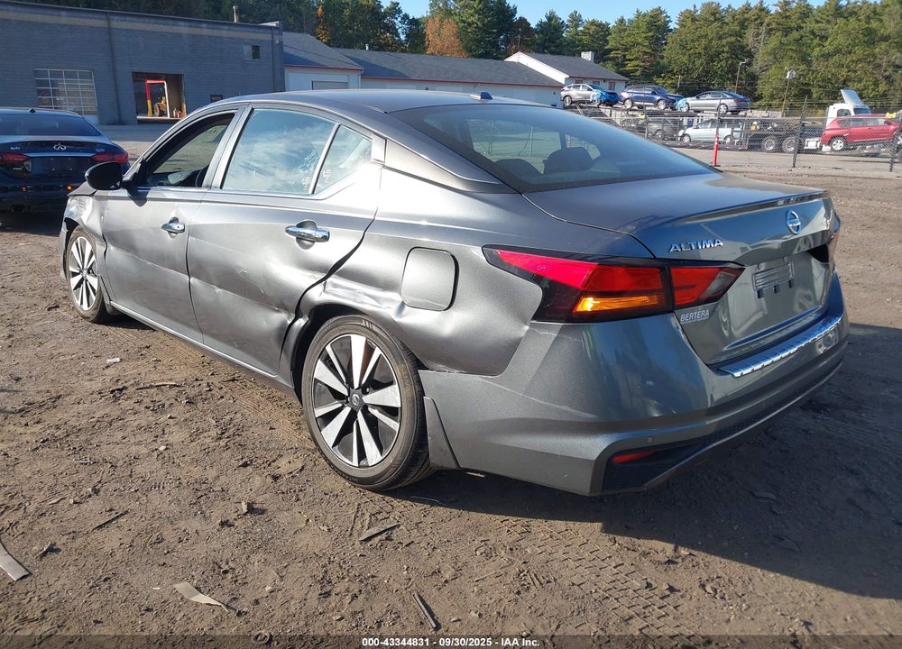 2022 NISSAN ALTIMA SV FWD VIN: 1N4BL4DV6NN348351