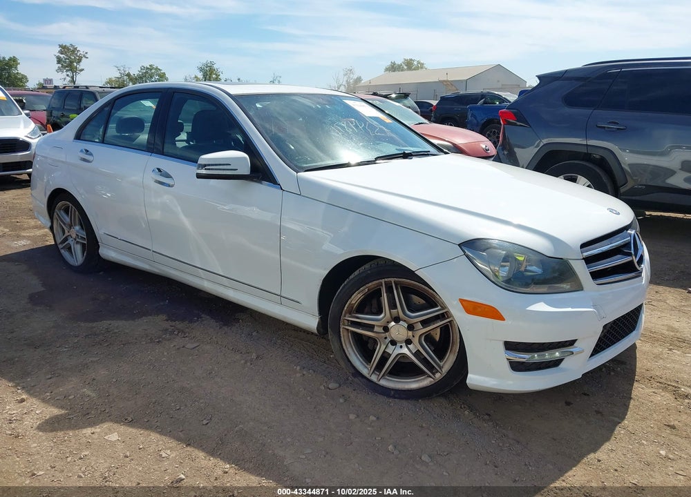 2014 MERCEDES-BENZ C 300 SPORT 4MATIC VIN: WDDGF8AB2ER310266