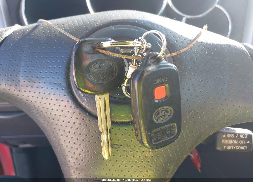 2005 TOYOTA MATRIX/XR VIN: 2T1KR32E15C391763