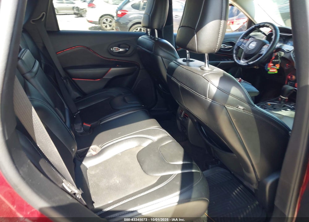 2019 JEEP CHEROKEE VIN: 1C4PJMLB3KD194986