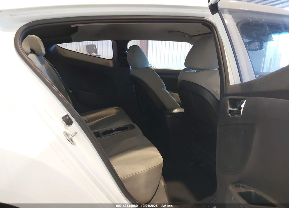 2013 HYUNDAI VELOSTER VIN: KMHTC6AD3DU084964