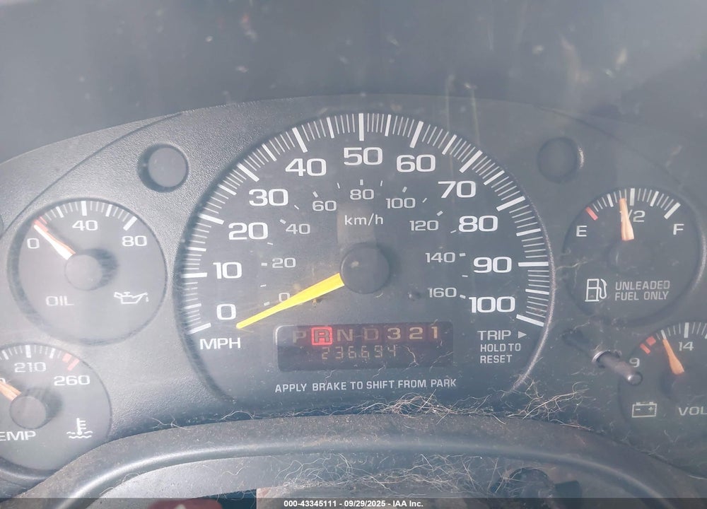 1999 CHEVROLET EXPRESS VIN: 1GCEG15W5X1112754