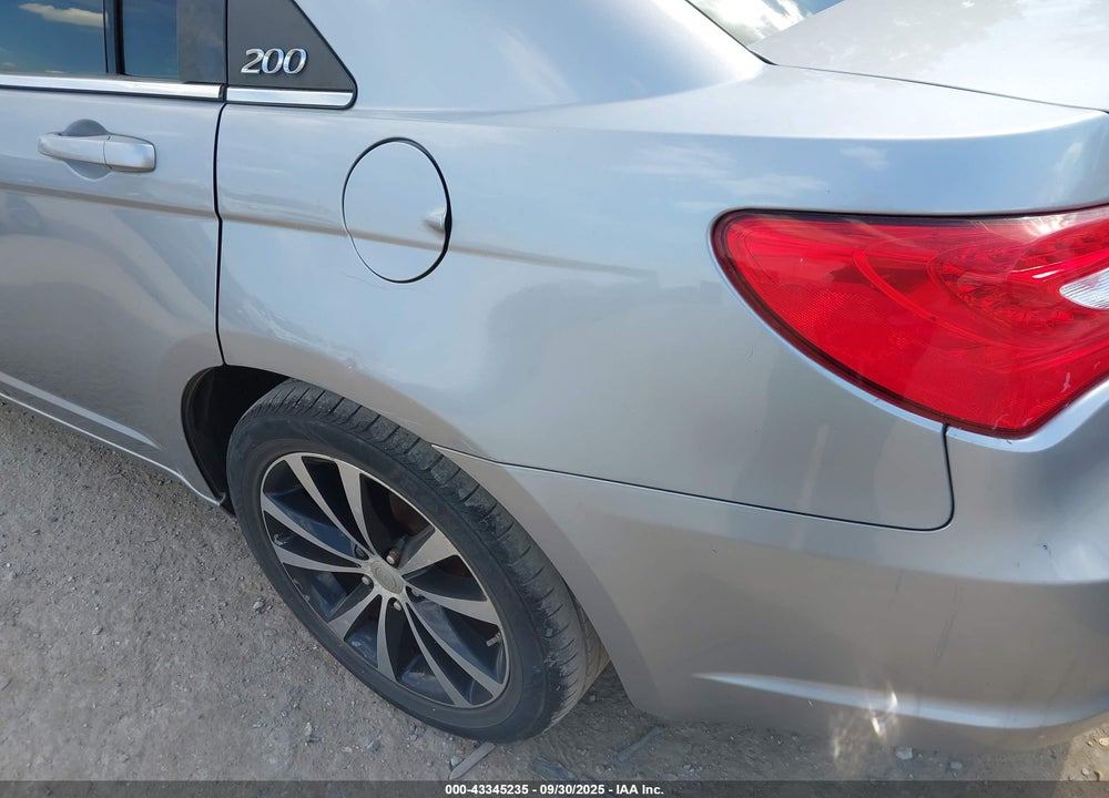 2013 CHRYSLER 200 VIN: 1C3CCBBB9DN574401