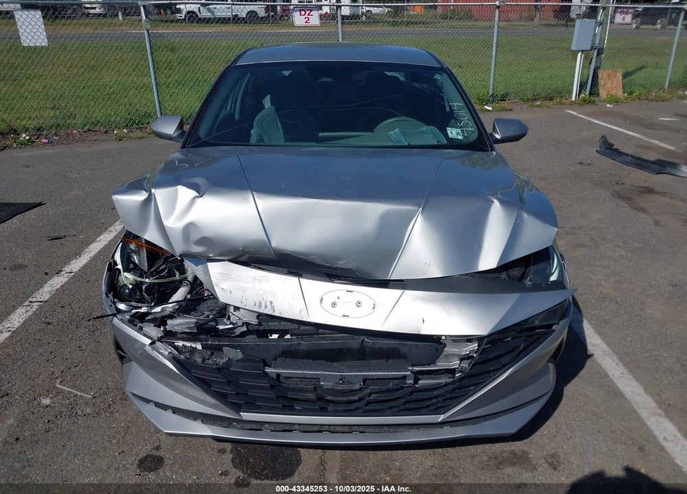2021 HYUNDAI ELANTRA VIN: 5NPLM4AG7MH045014