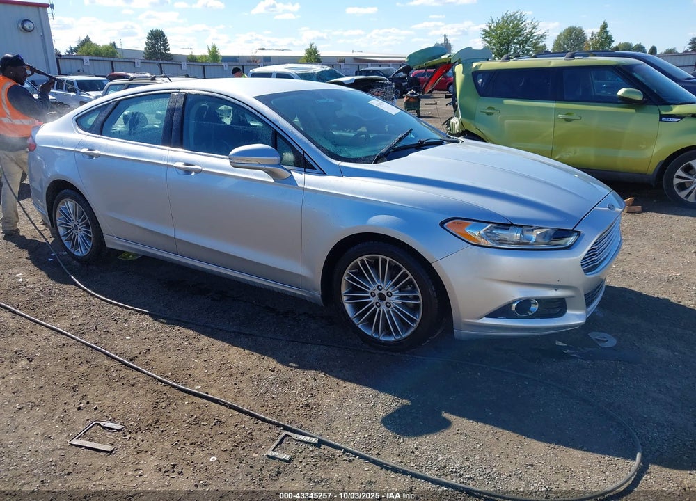 2013 FORD FUSION SE VIN: 3FA6P0T91DR300593