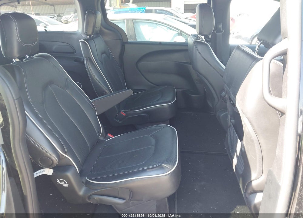 2025 CHRYSLER PACIFICA LIMITED VIN: 2C4RC1GG5SR561942