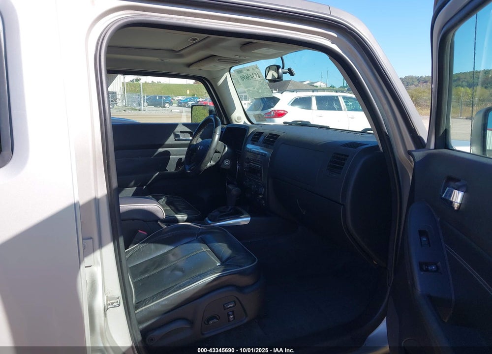 2007 HUMMER H3 SUV VIN: 5GTDN13E678212437
