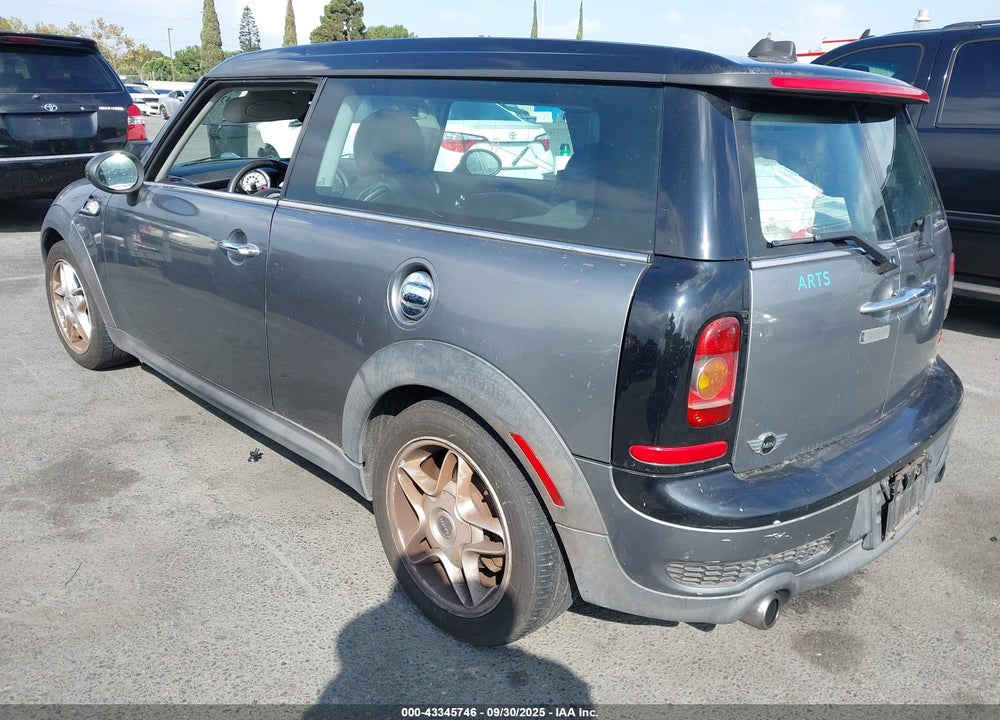 2010 MINI COOPER S CLUBMAN VIN: WMWMM3C51ATZ33272