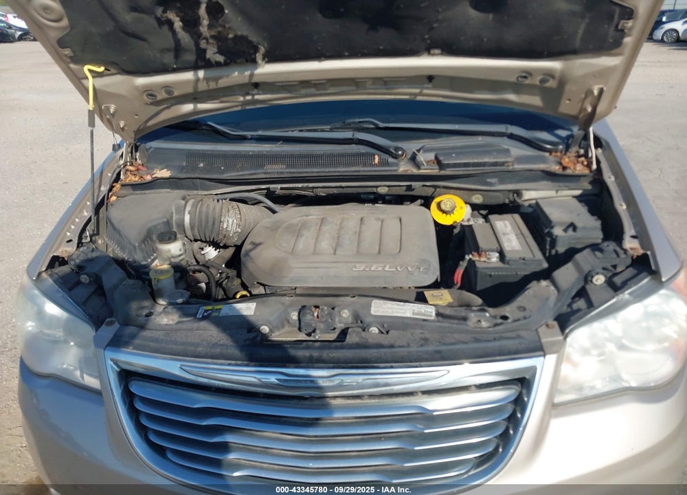 2014 CHRYSLER TOWN & COUNTRY TOURING VIN: 2C4RC1BG7ER132684