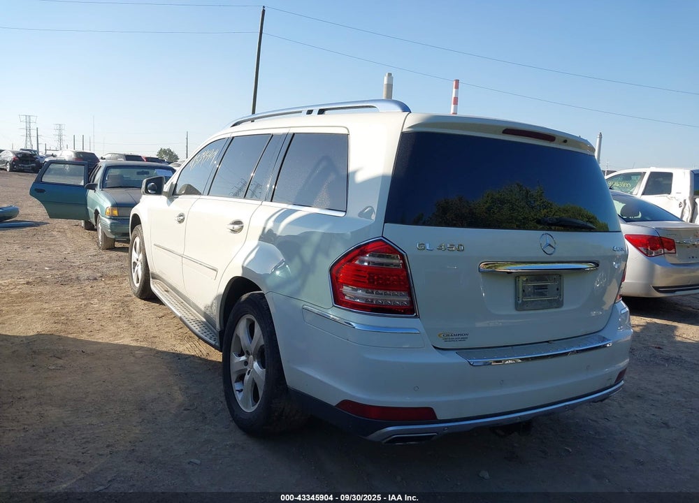 2011 MERCEDES-BENZ GL 450 4MATIC VIN: 4JGBF7BE7BA685857