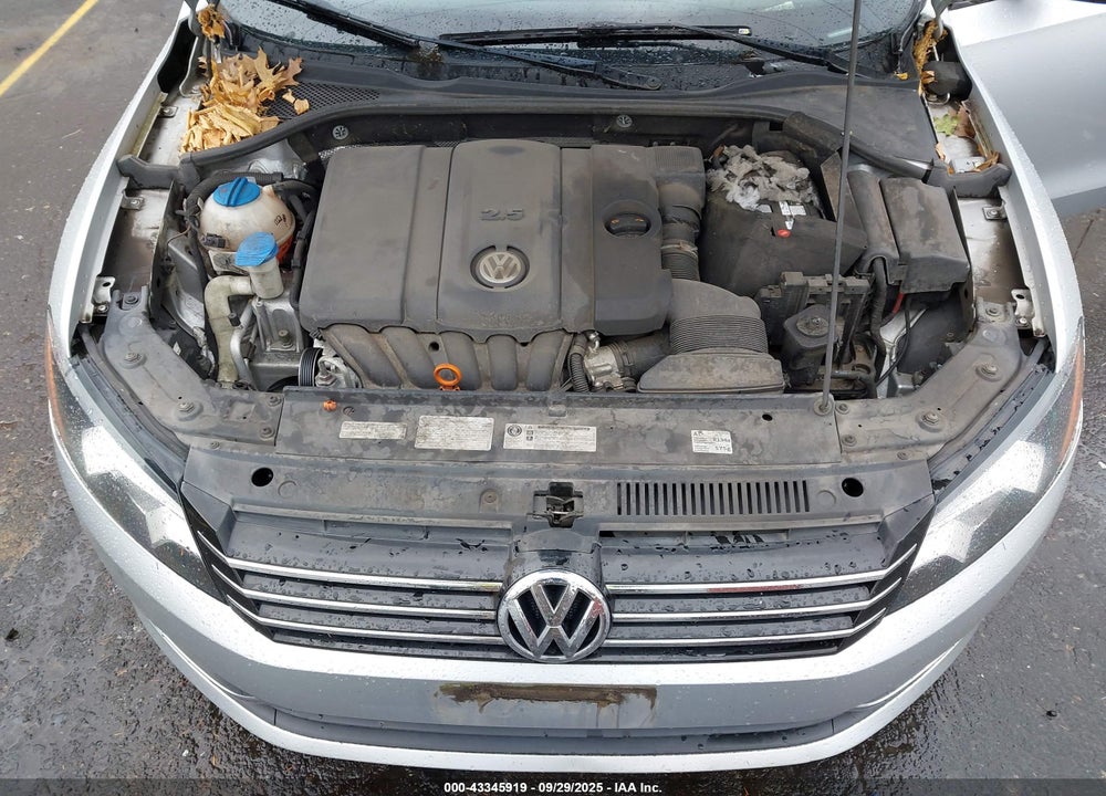 2013 VOLKSWAGEN PASSAT 2.5L S VIN: 1VWAP7A38DC046923