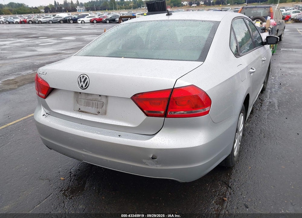 2013 VOLKSWAGEN PASSAT 2.5L S VIN: 1VWAP7A38DC046923