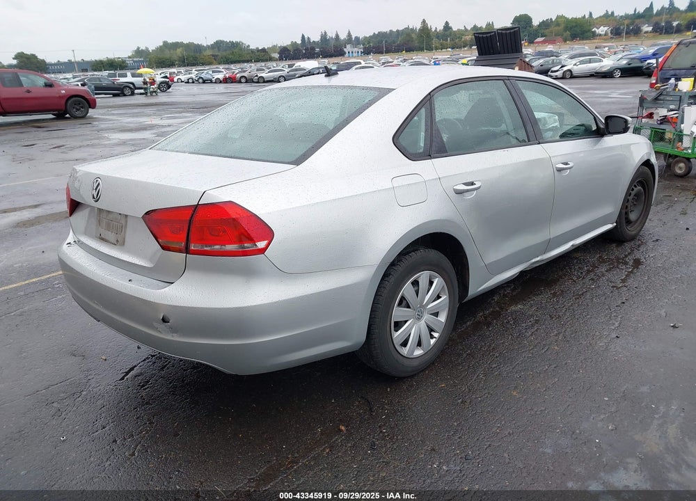 2013 VOLKSWAGEN PASSAT 2.5L S VIN: 1VWAP7A38DC046923