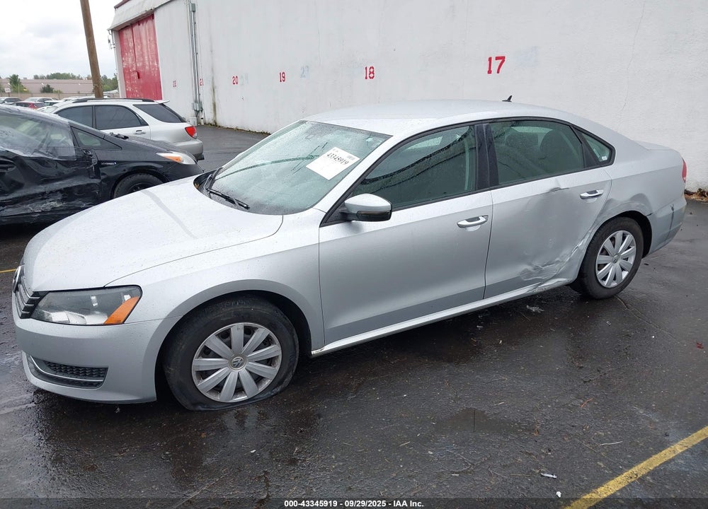 2013 VOLKSWAGEN PASSAT 2.5L S VIN: 1VWAP7A38DC046923