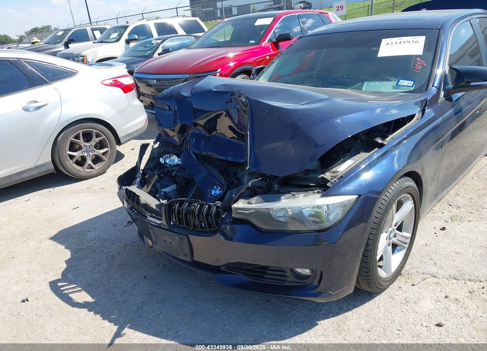 2014 BMW 3 SERIES VIN: WBA3A5G50ENP33004