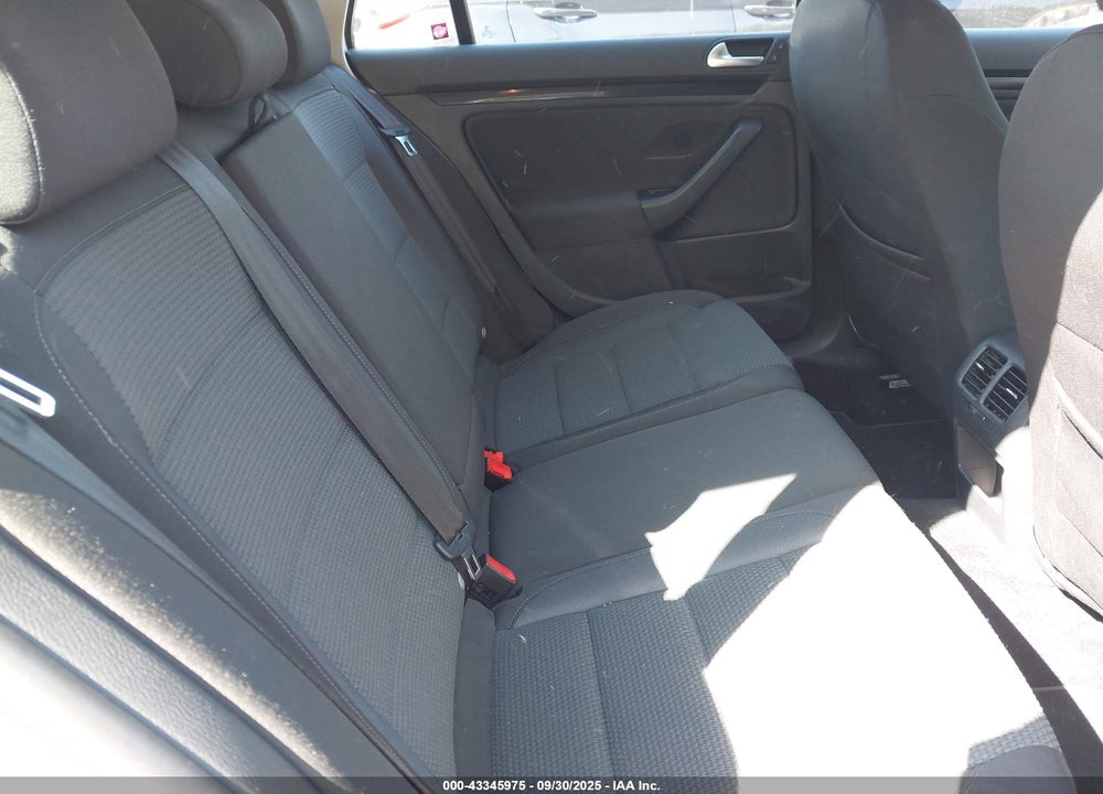 2014 VOLKSWAGEN JETTA VIN: 3VWPP7AJ0EM627454