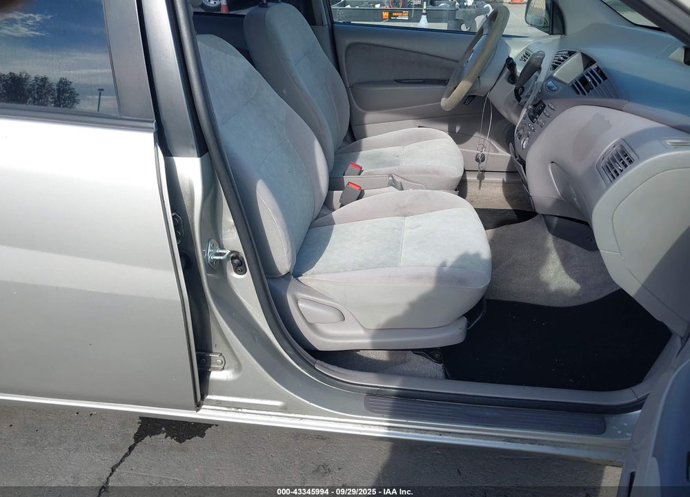 2002 TOYOTA PRIUS VIN: JT2BK12U020044035