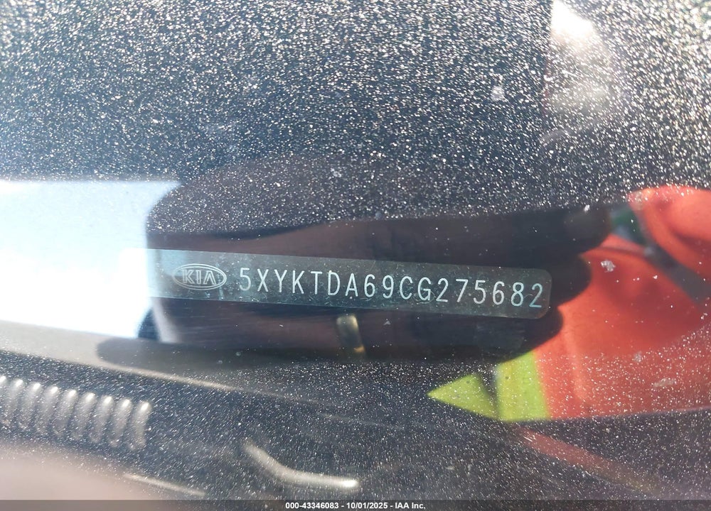 2012 KIA SORENTO VIN: 5XYKTDA69CG275682