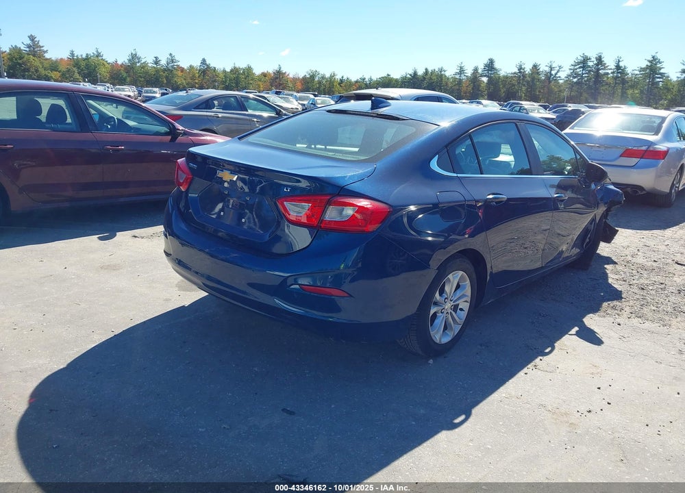 2019 CHEVROLET CRUZE LT VIN: 1G1BE5SMXK7124626