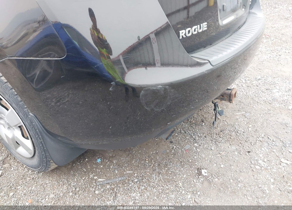2015 NISSAN ROGUE VIN: JN8AS5MT8FW667117