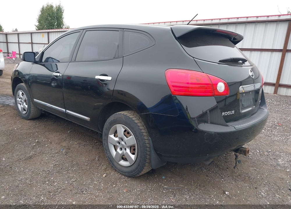 2015 NISSAN ROGUE VIN: JN8AS5MT8FW667117