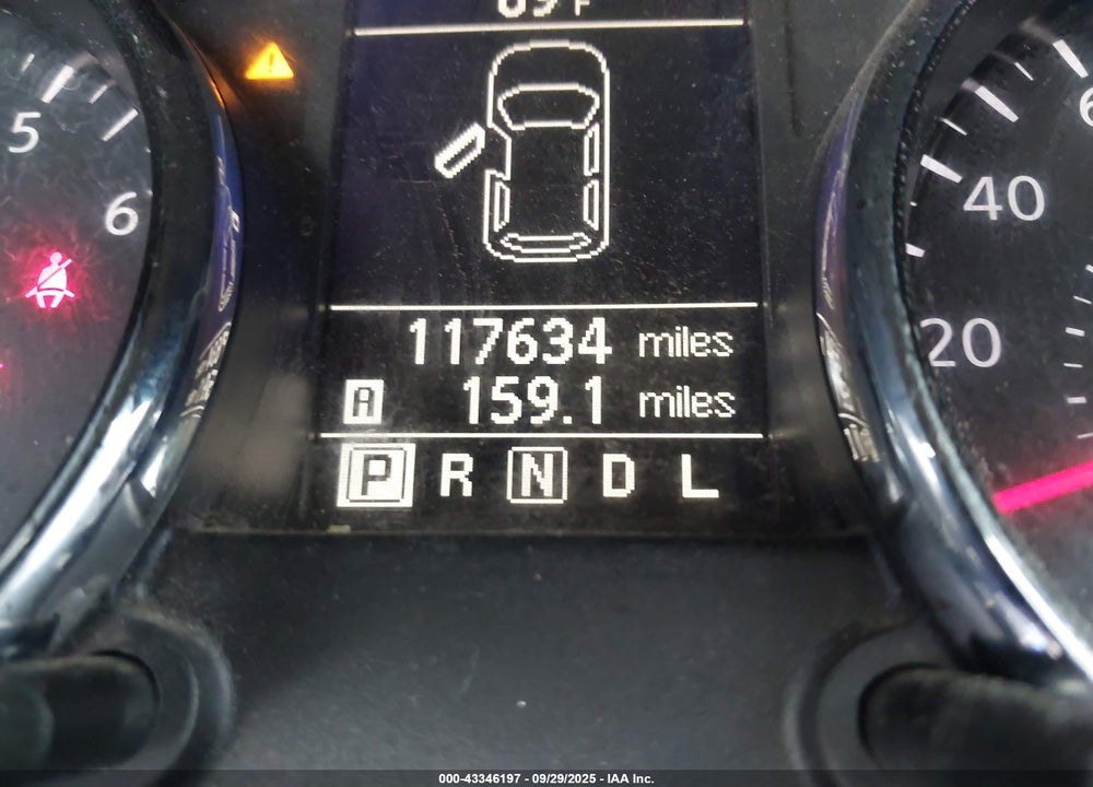 2015 NISSAN ROGUE VIN: JN8AS5MT8FW667117