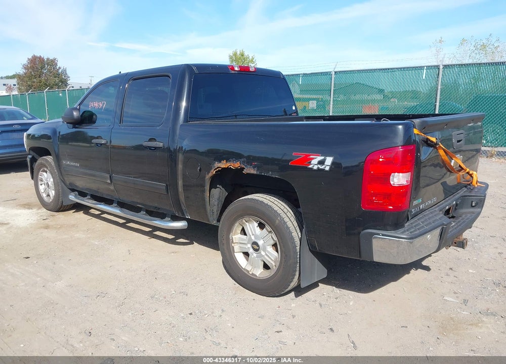 2011 CHEVROLET SILVERADO 1500 VIN: 1GCPKSE37BF195182
