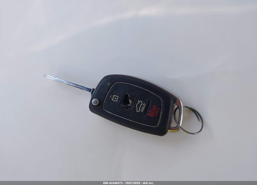 2016 HYUNDAI SONATA VIN: 5NPE24AF3GH302986