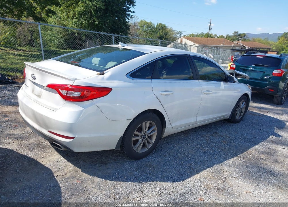 2016 HYUNDAI SONATA VIN: 5NPE24AF3GH302986