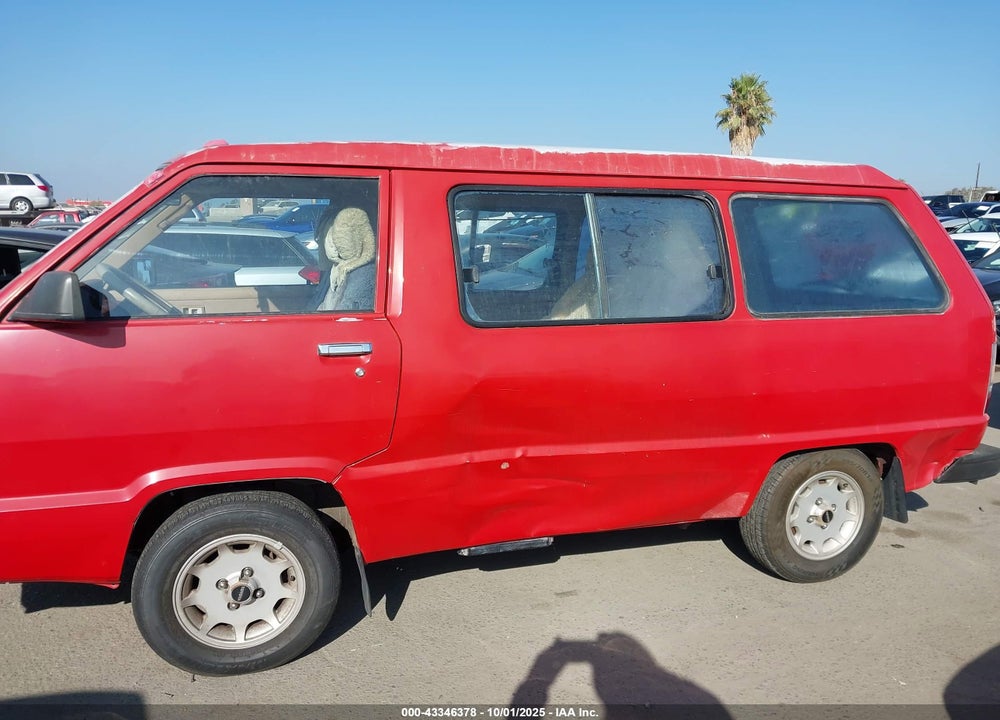 1984 TOYOTA VAN WAGON DELUXE VIN: JT3YR22V0E5025069