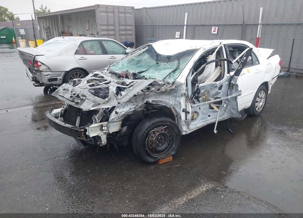 2004 TOYOTA COROLLA LE VIN: 1NXBR32E44Z288608