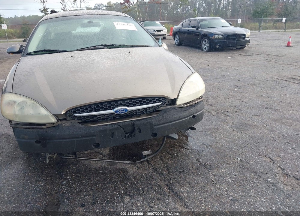 2002 FORD TAURUS SES VIN: 1FAFP55242A268811
