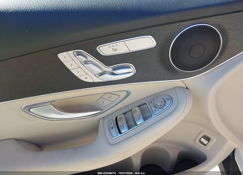 2022 MERCEDES-BENZ GLC 300 4MATIC SUV VIN: W1N0G8EB8NG088825