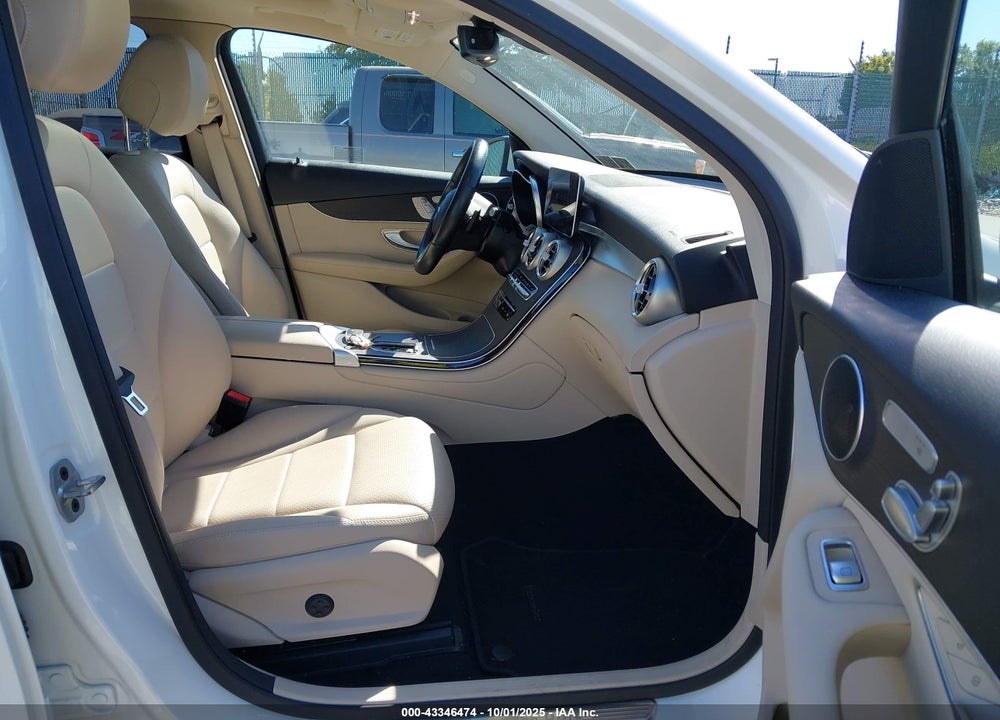 2022 MERCEDES-BENZ GLC 300 4MATIC SUV VIN: W1N0G8EB8NG088825