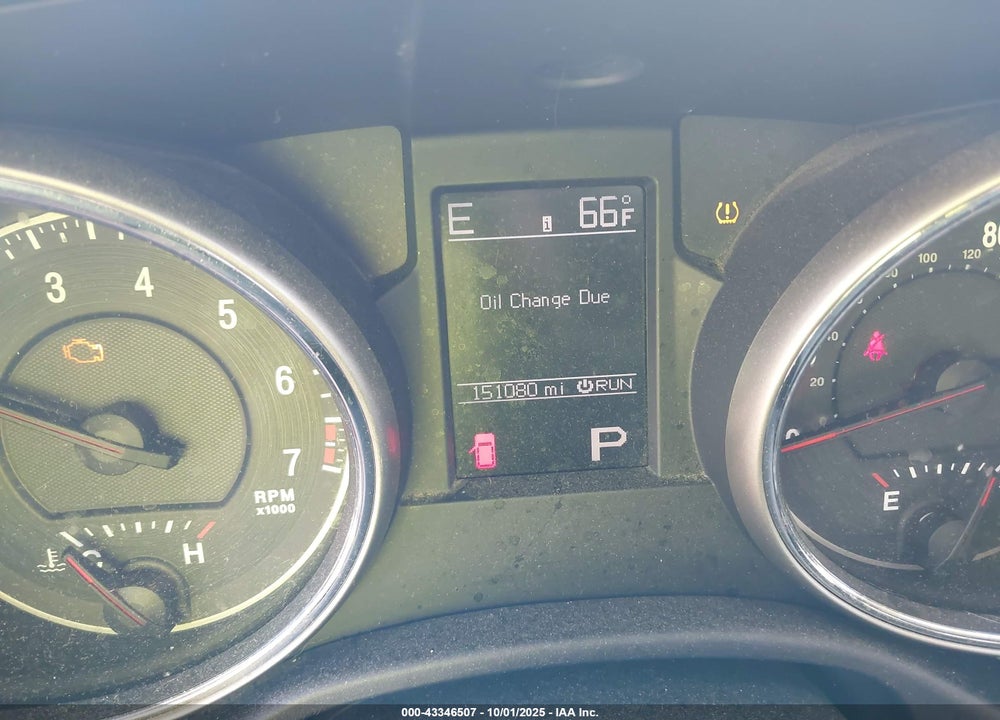 2011 JEEP GRAND CHEROKEE VIN: 1J4RR4GG2BC534586