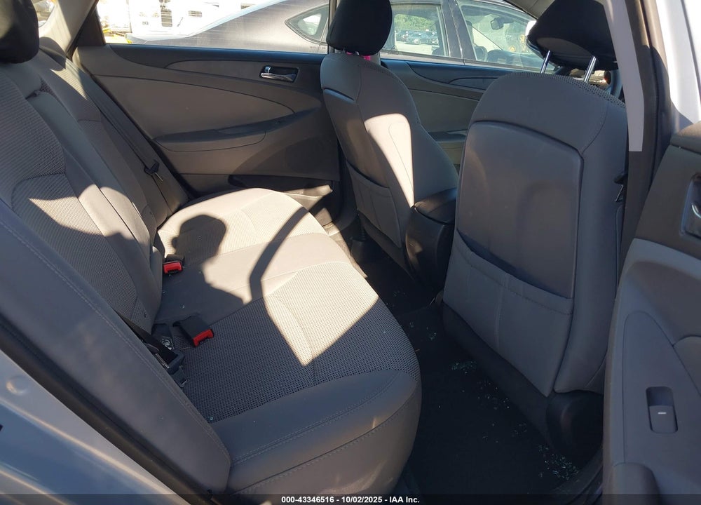 2013 HYUNDAI SONATA GLS VIN: 5NPEB4AC4DH735315