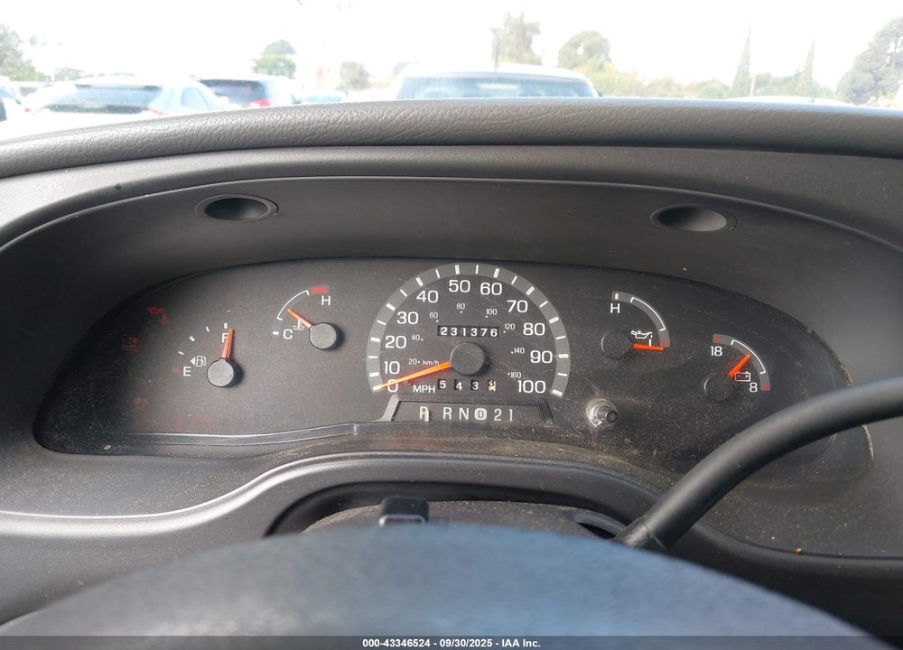 2003 FORD E-350 SUPER DUTY XL/XLT VIN: 1FBSS31L53HA45670