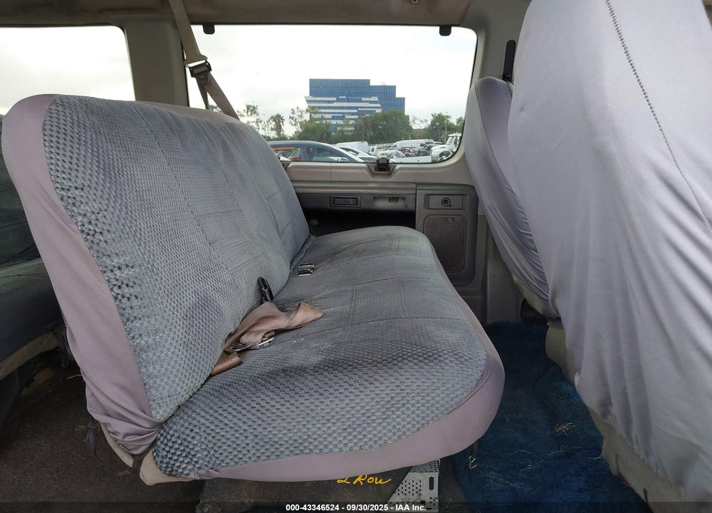 2003 FORD E-350 SUPER DUTY XL/XLT VIN: 1FBSS31L53HA45670