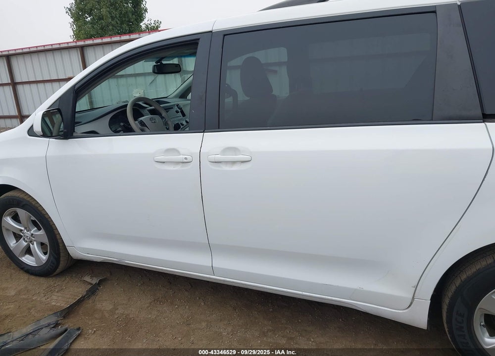 2012 TOYOTA SIENNA LE V6 8 PASSENGER VIN: 5TDKK3DC3CS276117