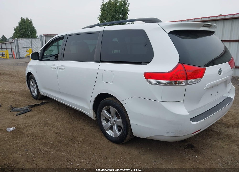 2012 TOYOTA SIENNA LE V6 8 PASSENGER VIN: 5TDKK3DC3CS276117