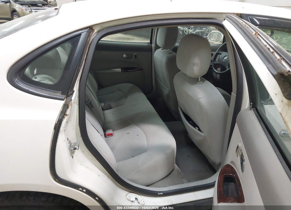 2009 BUICK LACROSSE VIN: 2G4WC582591221031